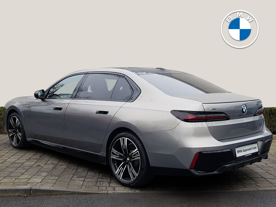 2024 BMW 7 Series 750e M Sport Pro €99,995