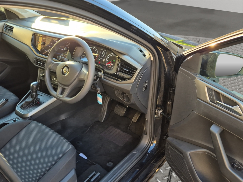 2020 Volkswagen Polo 1.0 AUTOMATIC *** ONLY 1,600 MILES FROM NEW **** CRUISE CONTROL ****  202 REG *** €19,950