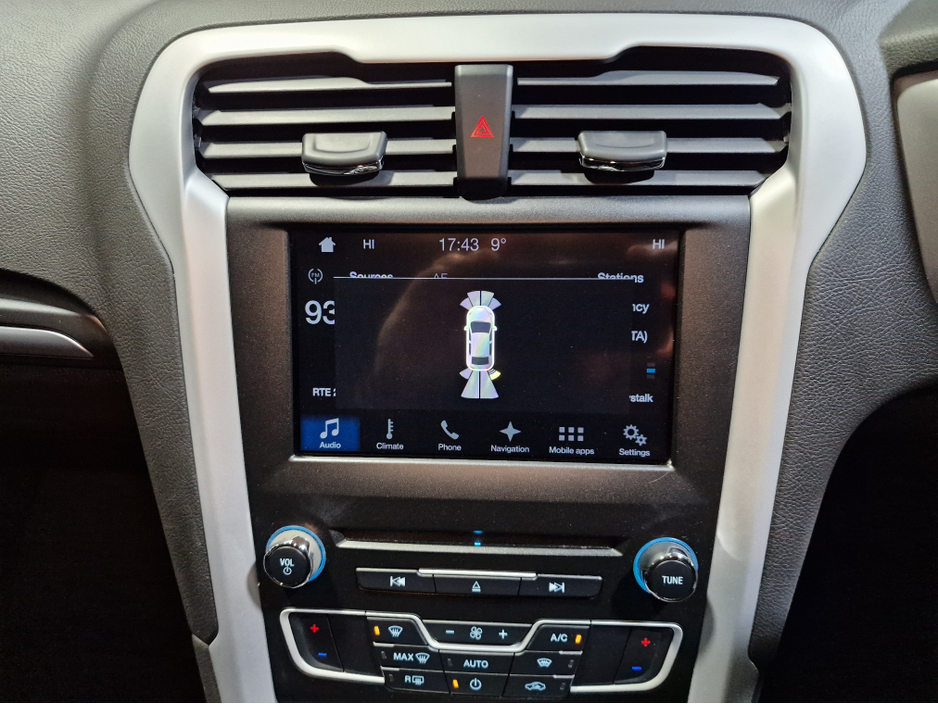 2017 Ford Mondeo 2.0 TDCI ZETEC-FULLY SERVICED €10,450