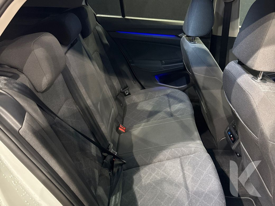 2021 Volkswagen Golf ETSI ACTIVE - FACTORY ALLOYS - PADDLE SHIFT - REVERSE CAMERA - CRUISE CONTROL €22,950