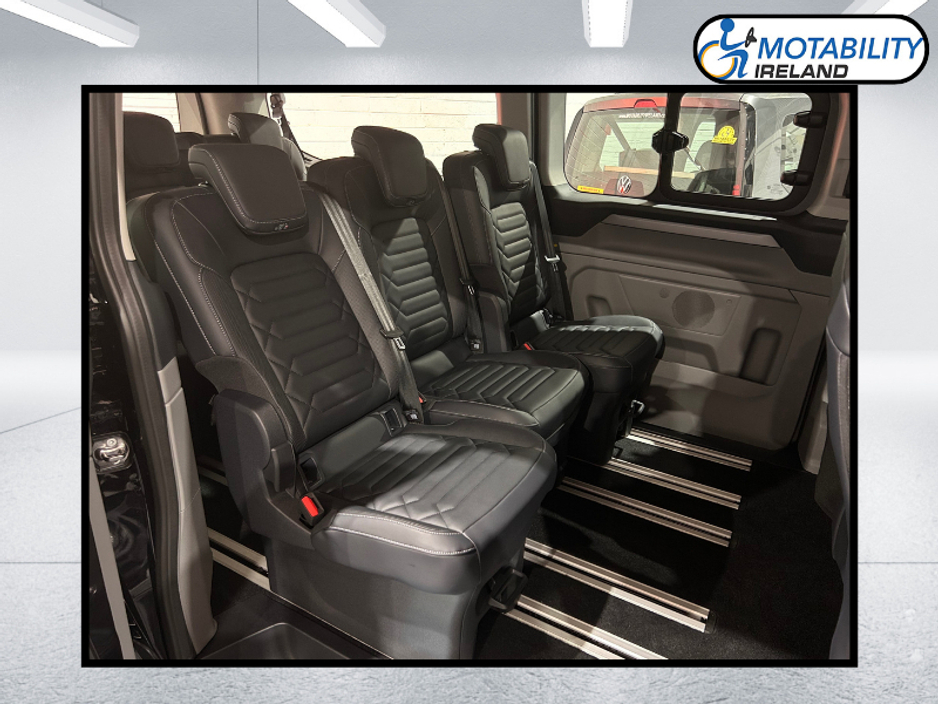 2026 Ford Tourneo Custom Wheelchair Accessible Taxi €91,995