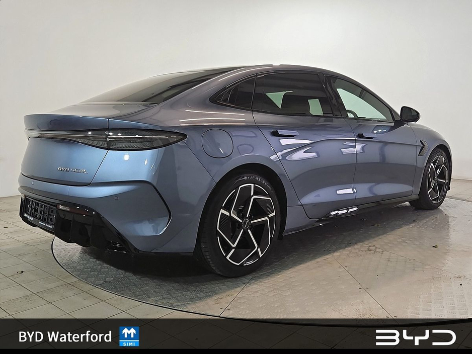 2026 BYD Seal *Finance Rates from 3.5%* Order Now for 261 Delivery DESIGN MODEL - 82.5kWh battery, 313HP, up to 570km range. Features include Adaptive Cruise Control, Heat Pump, 15.6" Electric Rotary Touchscreen, E €48,980