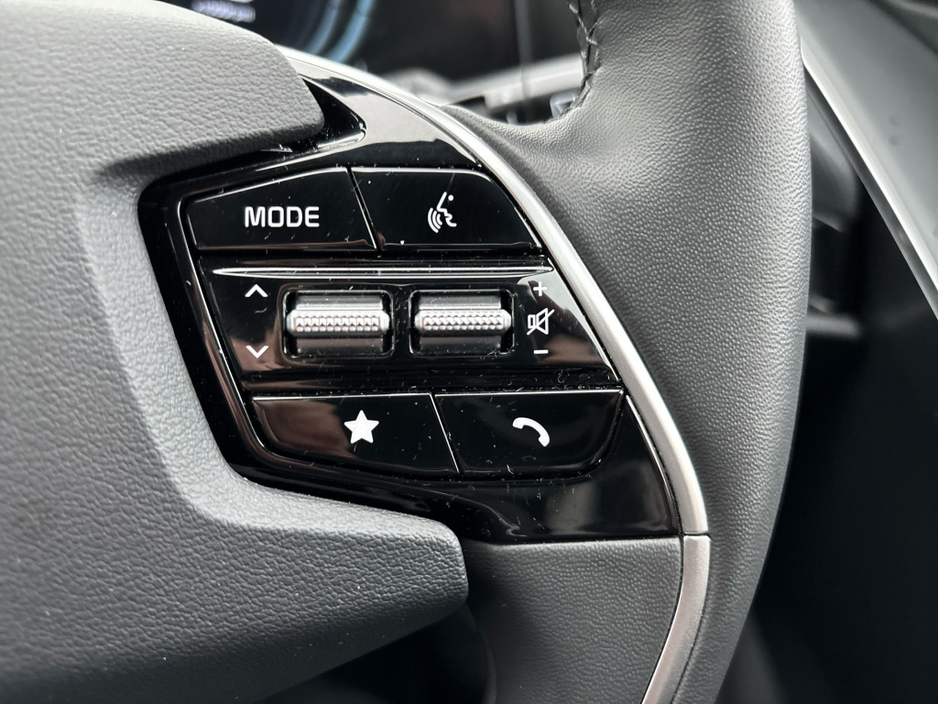 2025 Kia Niro HEV SEM €36,895