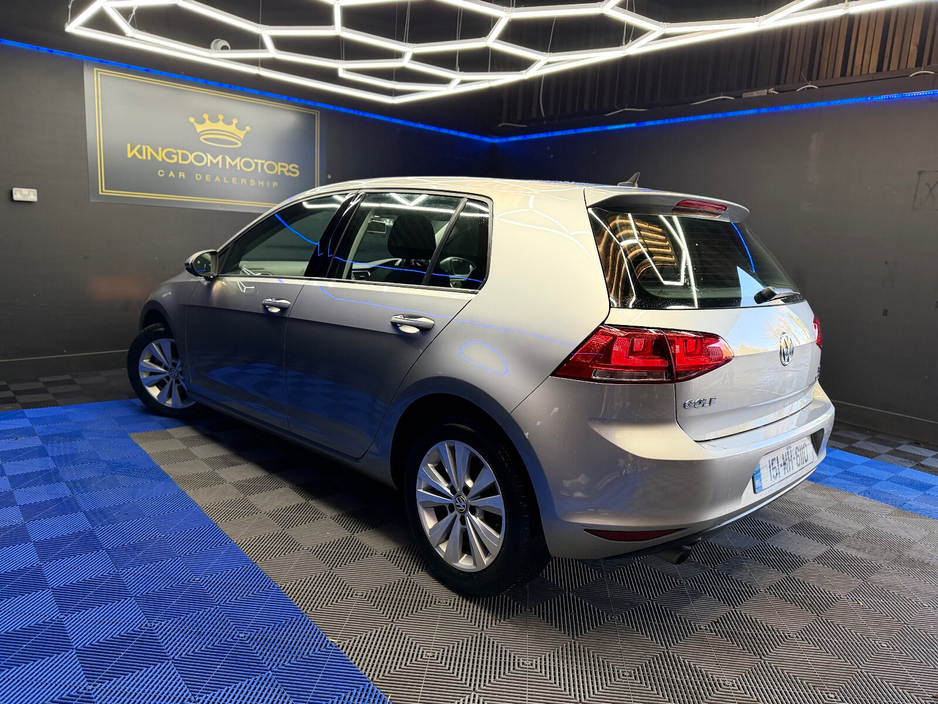 2015 Volkswagen Golf  €12,500