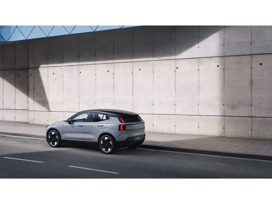 2026 Volvo EX30 Vapor Grey Extended Range Plus with Indigo interior