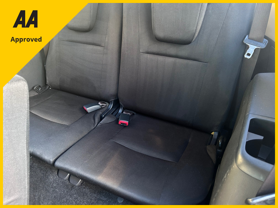 2013 Toyota Wish 2013 TOYOTA WISH PETROL AUTO AWD 7 SEATS €9,950