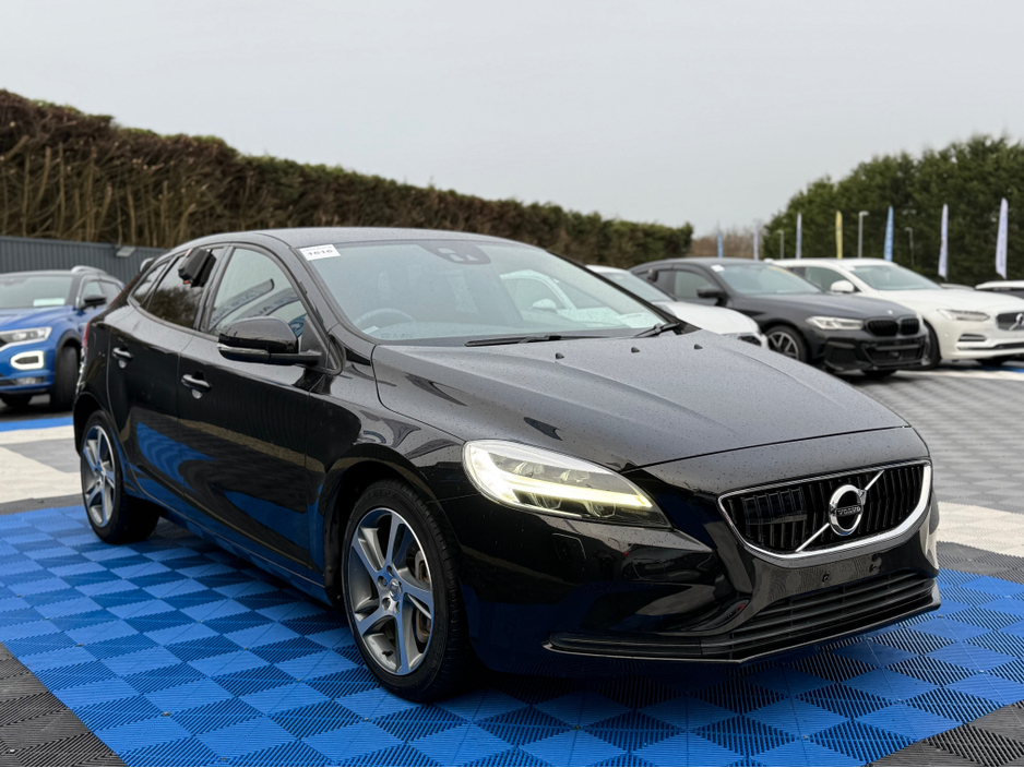 2019 Volvo V40 MOMENTUM - D4 2.0L DIESEL - AUTO - 12M WARRANTY - CAR: 1616