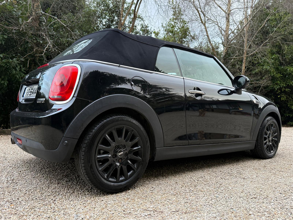 2016 MINI Convertible 1.5 COOPER €14,950
