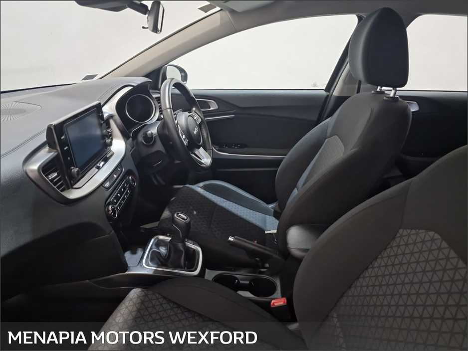 2023 Kia Ceed 1.6 MHEV K2 Diesel €18,995