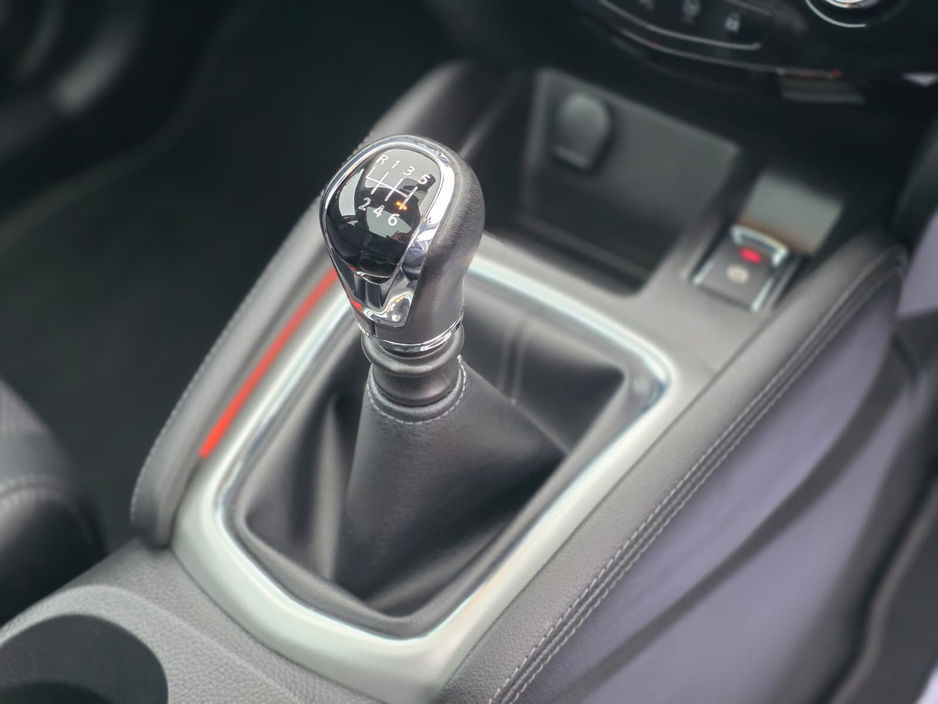 2015 Nissan Qashqai 1.2 PET SVE + GLASS ROYALE ROOF E6 4DR €14,950