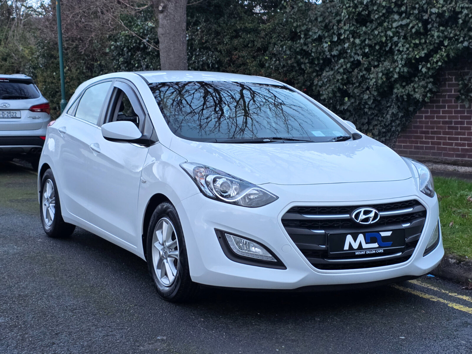 2016 Hyundai i30 1.6 Diesel Deluxe €6,999