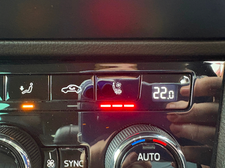 2019 Skoda Superb L&K 2.0tdi 150HP *Huge Spec* €24,950