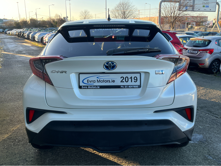 2019 Toyota C-HR SOL HYBRID AUTOMATIC 1.8 PETROL //HIGH SPEC//FULL LEATHER HEATED SEATS//KEYLESS ENTRY//REVERSE CAMERA// €20,950