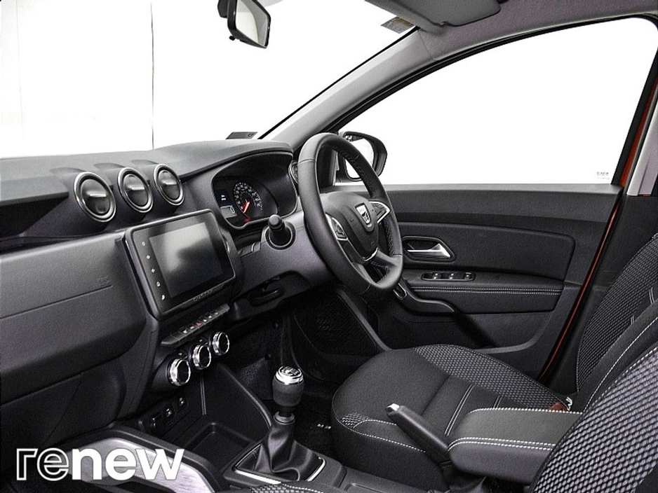 2022 Dacia Duster Prestige Blue dCi 115 4x2 €21,900