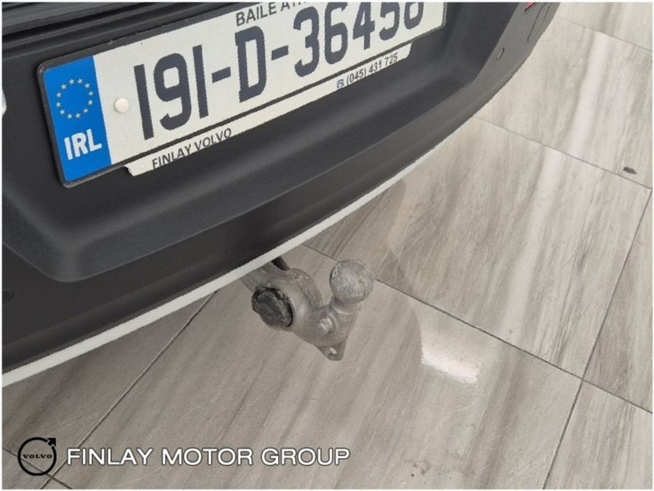 2019 Volvo XC40 T3 (163hp) Momentum 1 year warranty €26,950