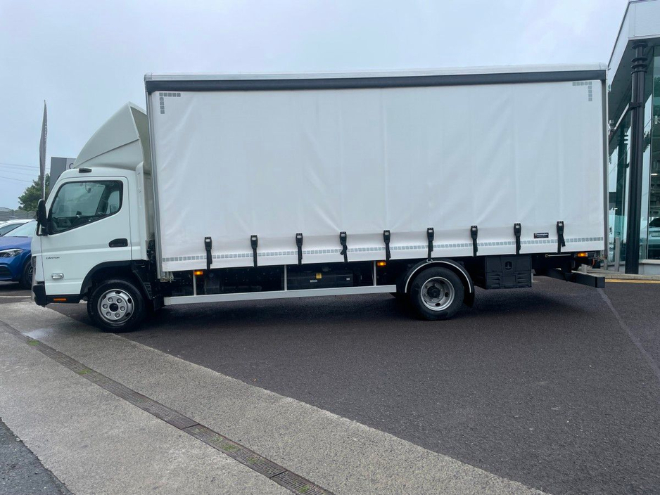 2025 Mitsubishi Canter 7C15 20ft Curtainsider