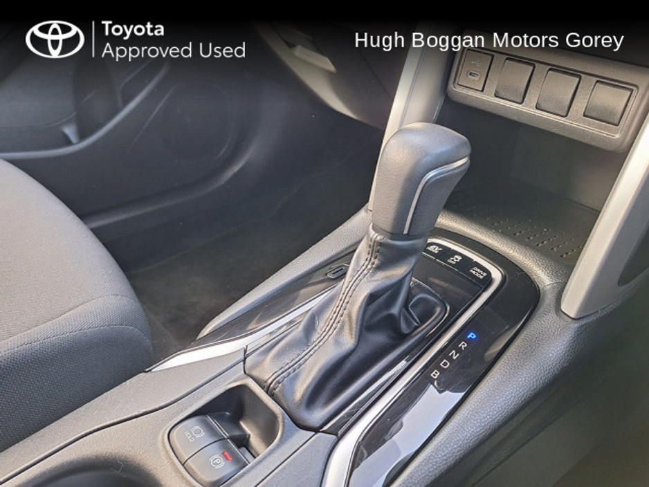 2024 Toyota Corolla Cross CROSS 1.8 LUNA €37,950