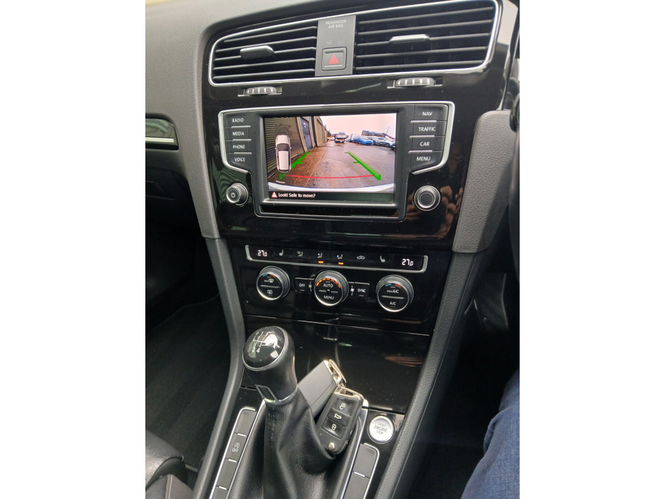 2017 Volkswagen Golf 1.6 TDI 5DR 115HP Highline DSG €14,950