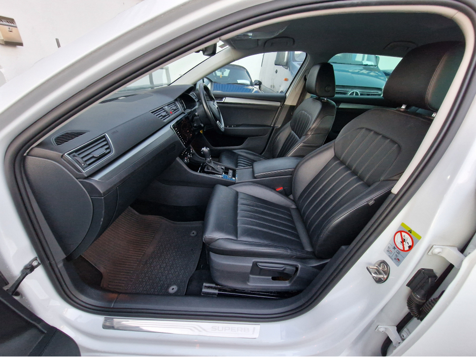 2017 Skoda Superb EXECUTIVE 2.0 TDI DSG-LOW MILEAGE €18,350