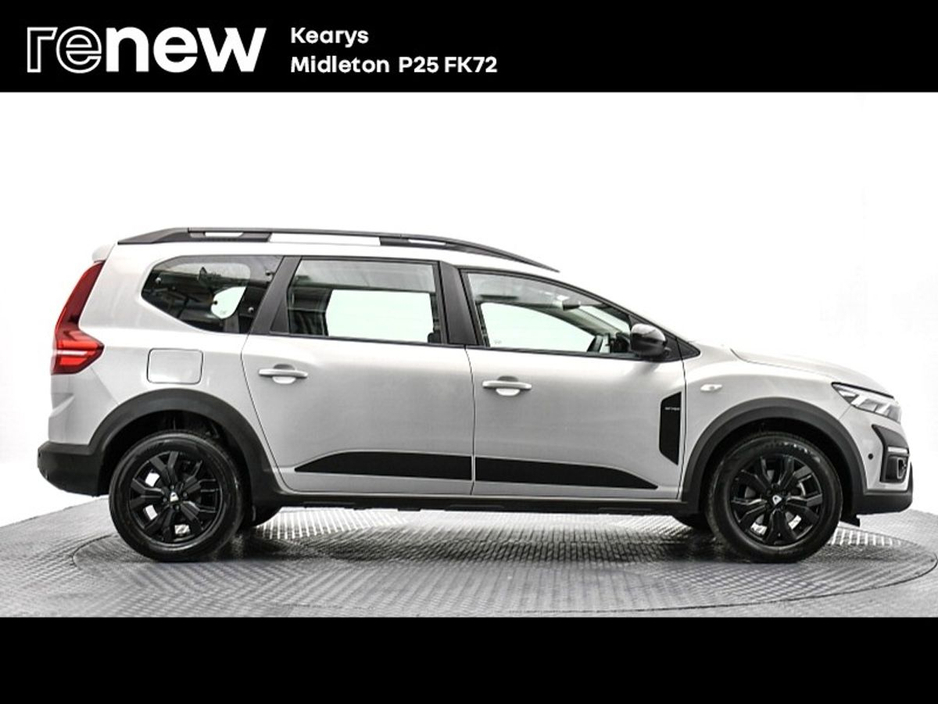 2022 Dacia Jogger TCe 110 Extreme SE €18,990
