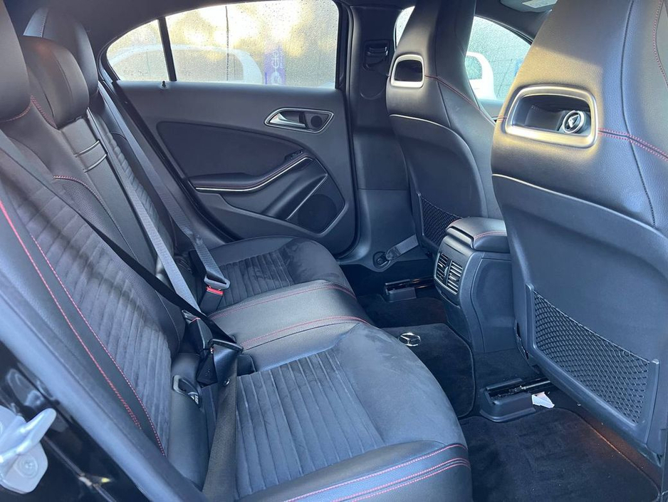 2016 Mercedes-Benz A Class A180 AMG-LINE 1.6 AUTO // FULL SERVICE HISTORY // VERY LOW MILEAGE // LEATHER/ALCANTARA AMG HEATED SEATS €18,900