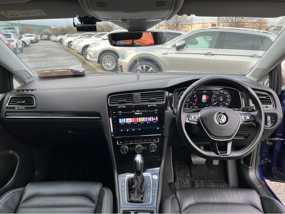 2020 Volkswagen Golf HIGHLINE MEISTER AUTOMATIC 1.4 PETROL //ONLY 7576 MILES//MASSIVE SPEC//DYNAUDIO SOUND SYSTEM//HEATED LEATHER SEATS//ELECTRIC DRIVERS SEAT//KEYLESS ENTRY// €24,950