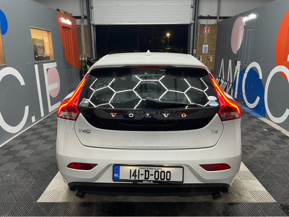 2014 Volvo V40 €10950! 2014 VOLVO V40 1.6 AUTOMATIC / CRUISE CONTROL / REVERSE CAMERA / ELECTRIC MEMORY & HEATED SEATS €10,950