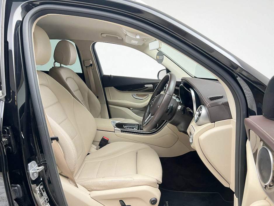 2020 Mercedes-Benz GLC Class GLC 220D 4MATIC AUTO €34,990