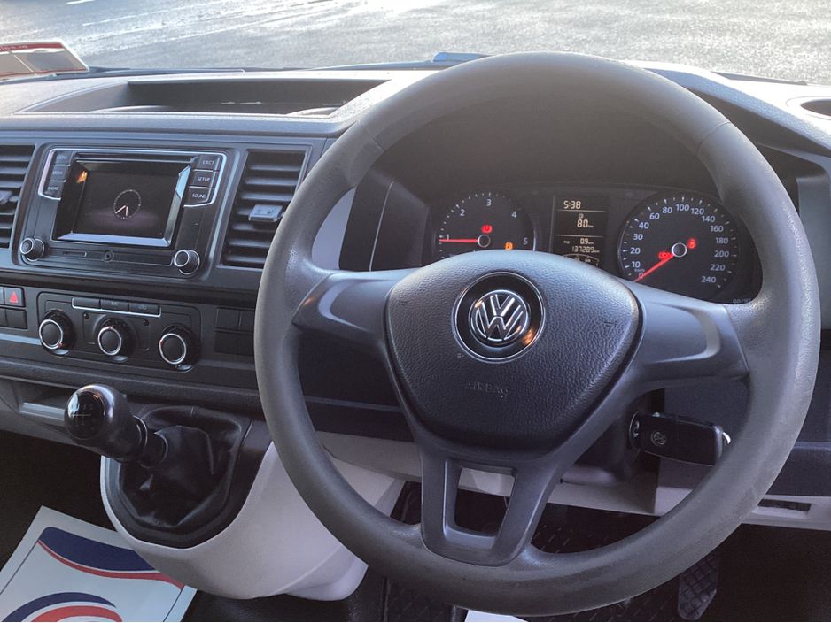2017 Volkswagen Transporter ** ONLY 137KMS * CAMERA €15,950