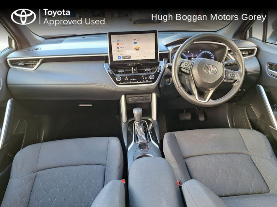 2024 Toyota Corolla Cross CROSS 1.8 LUNA €37,950