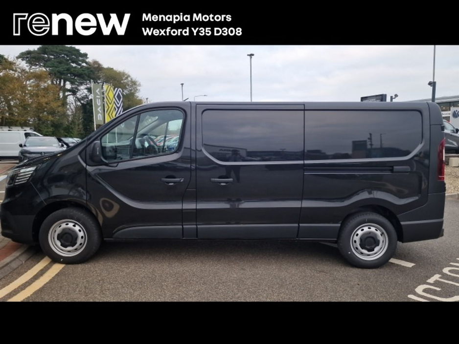2025 Renault Trafic TRAFIC LL30 BLUE DCI 130 START €26,995