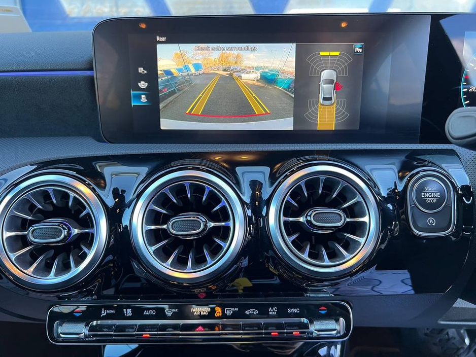 2021 Mercedes-Benz A Class A200d AMG-LINE PREMIUM PLUS // VIRTUAL COCKPIT // LEATHER/ALCANTARA HEATED SEATS // ADAPTIVE CRUISE CONTROL €32,900