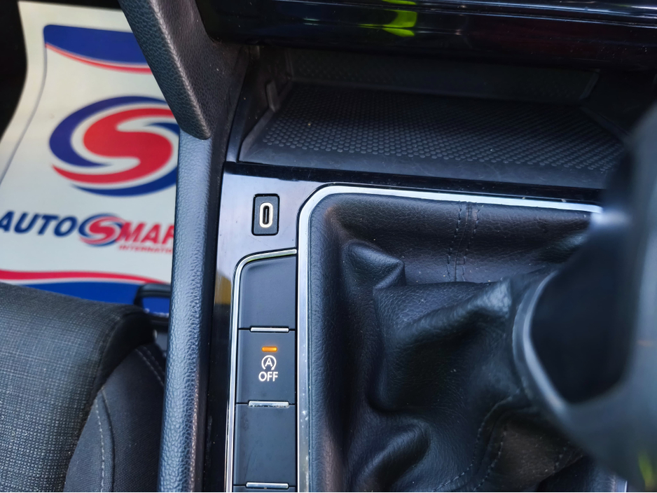 2021 Volkswagen Passat ESTATE BUS 2.0 TDI MANUAL 6SPEED FWD AA Approved 1 Year Warranty €19,950