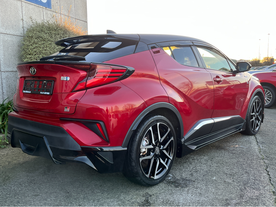 2020 Toyota C-HR GR SPORT AUTOMATIC HYBRID 1.8 PETROL //MASSIVE SPEC//HALF LEATHER HEATED SEATS//360 PARKING CAMERAS//KEYLESS ENTRY//LOW MILES// €24,950