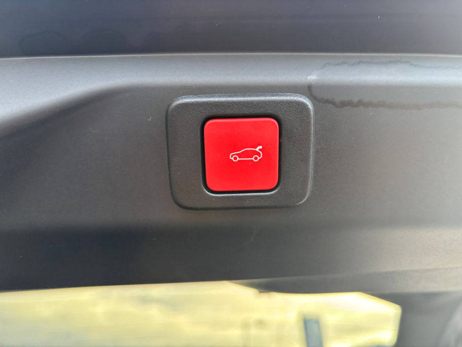 2025 Peugeot 3008  €42,950