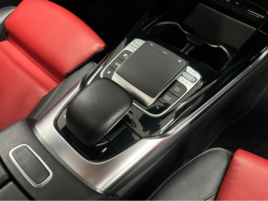 2019 Mercedes-Benz AMG MERCEDES BENZ  A35 4MATIC PREMIUM PLUS AUTO*EVERY OPTIONAL EXTRA*PANORAMIC TILT AND SLIDE SUNROOF*HEATED SEATS, MASSAGE SEATS, ELECTRIC MEMORY ADJUSTABLE DRIVER & PASSENGER CHAIR*PARK ASSIST 360 CAM* €39,950