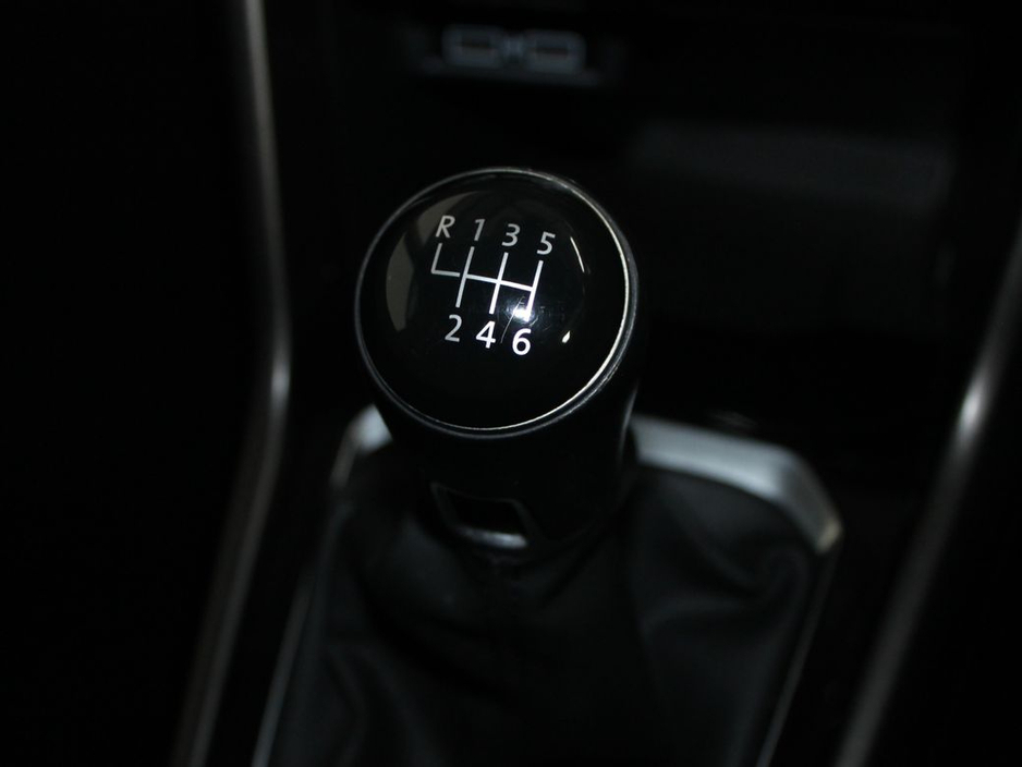 2019 Volkswagen T-Roc Design 1.6tdi M6f115hp 5DR €20,500