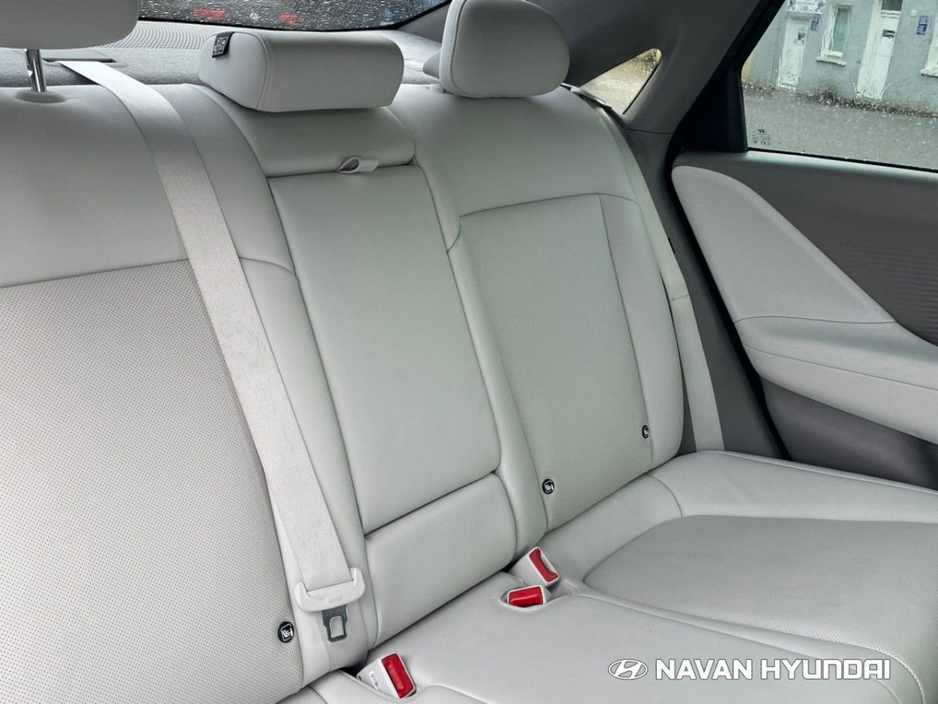 2023 Hyundai Ioniq 6 Elegance 77 kW €31,495