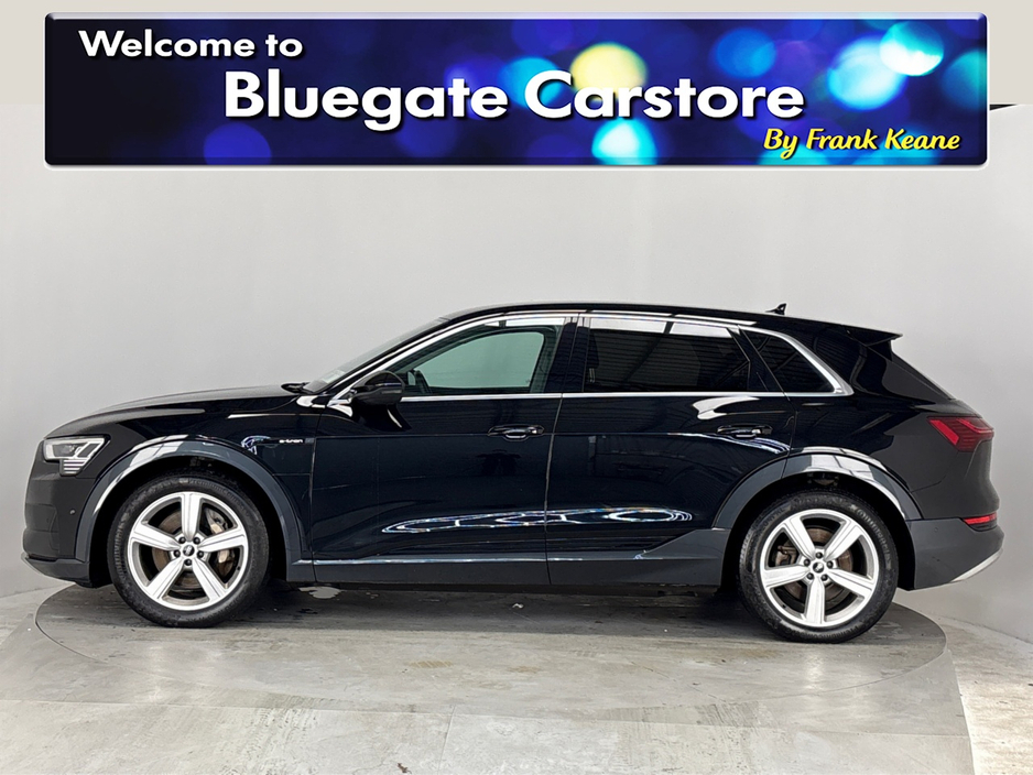 2022 Audi e-tron TECHNIK 55 QUATTRO**22" Upgraded Alloys due soon**Digital Dash**Touchscreen Media**Reverse Camera**Keyless Start**Black Leather Interior**Heated Seats**Electric Memory Seats**Apple CarPlay**Sat Nav** €34,495