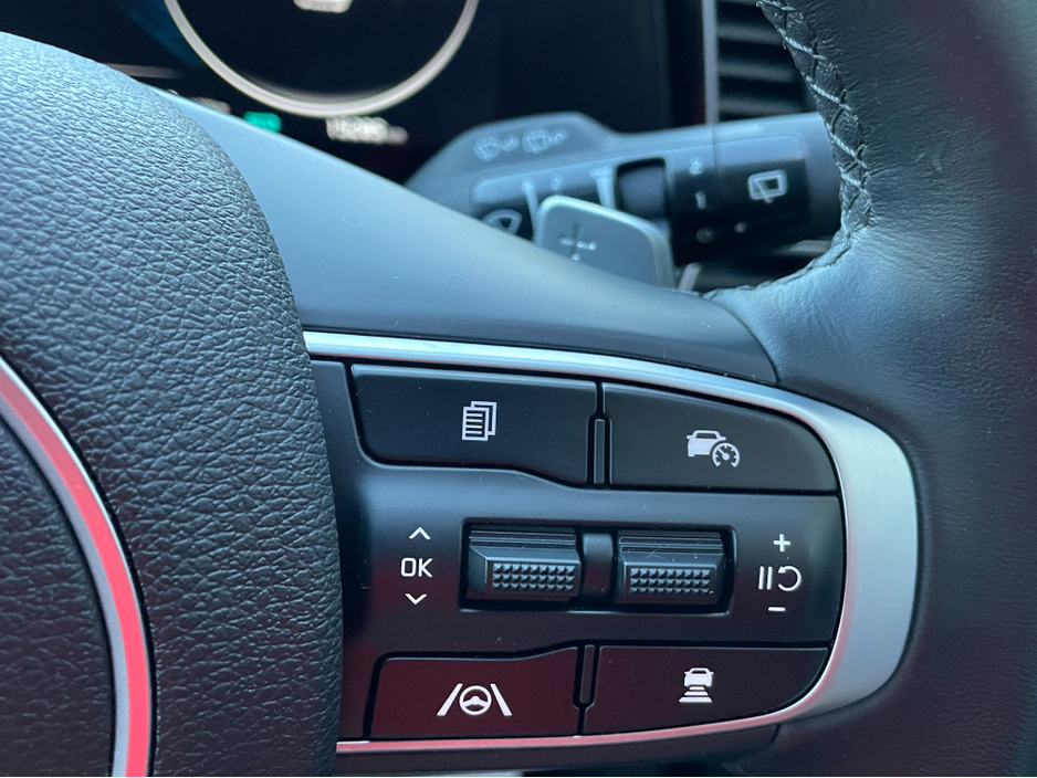 2025 Kia Sportage 251 K3 HEV HYBRID LOW KMS AS NEW EXAMPLE....JUNEW !! €41,995