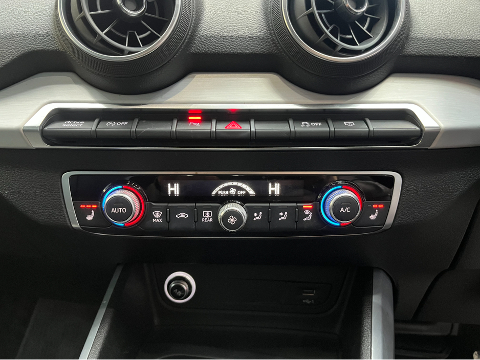 2019 Audi Q2 €20950! 2019 AUDI Q2 30TFSI SP ASSISTANCE PACKAGE 1.0 AUTOMATIC / REVERSE CAMERA / HEATED SEATS / CRUISE CONTROL €20,950