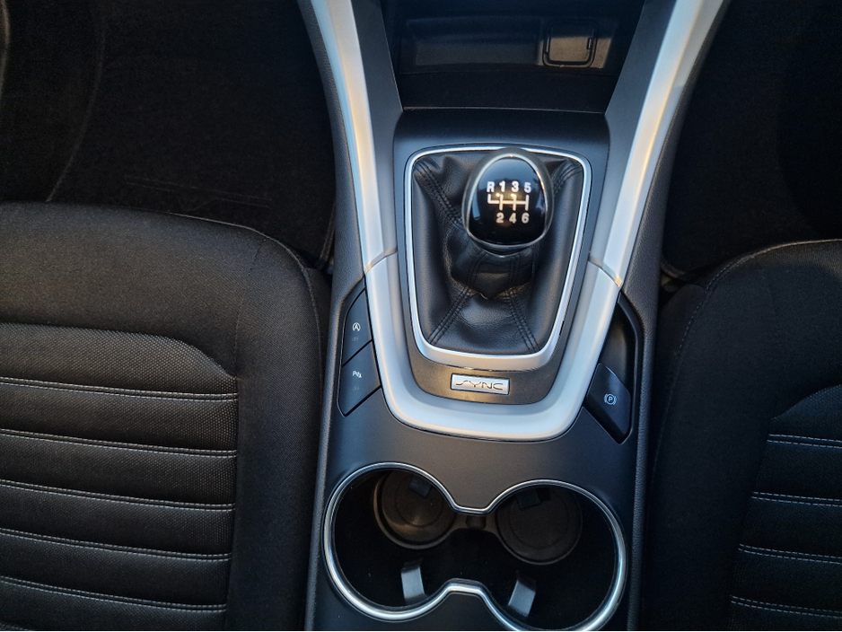 2017 Ford Mondeo 2.0 TDCI ZETEC-FULLY SERVICED €10,450