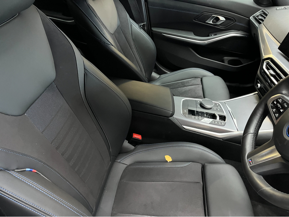 2024 BMW 3 Series €45950! 2024 BMW 330E M SPORT 2.0 AUTOMATIC / CRUISE CONTROL / 360° CAMERA / ELECTRIC MEMORY & HEATED SEATS / APPLE CARPLAY / PADDLE SHIFTERS €45,950