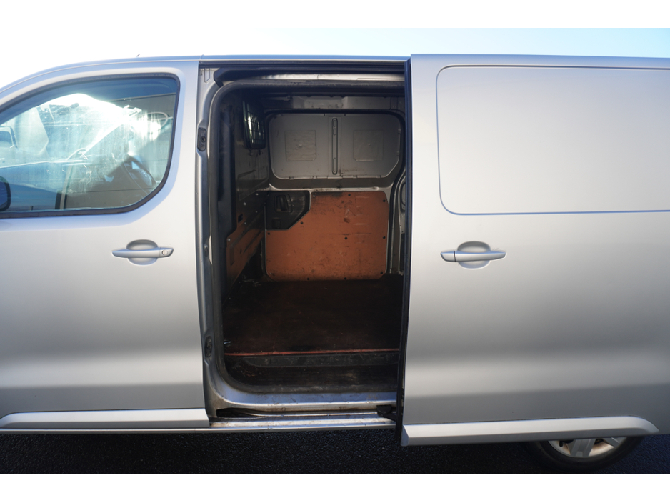 2017 Toyota Proace 2.0 D LWB GX 4DR