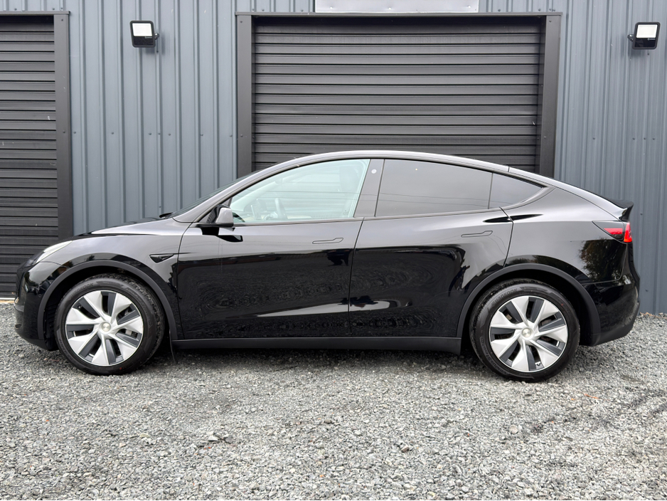 2023 Tesla Model Y MODEL Y LONG RANGE AWD €32,950