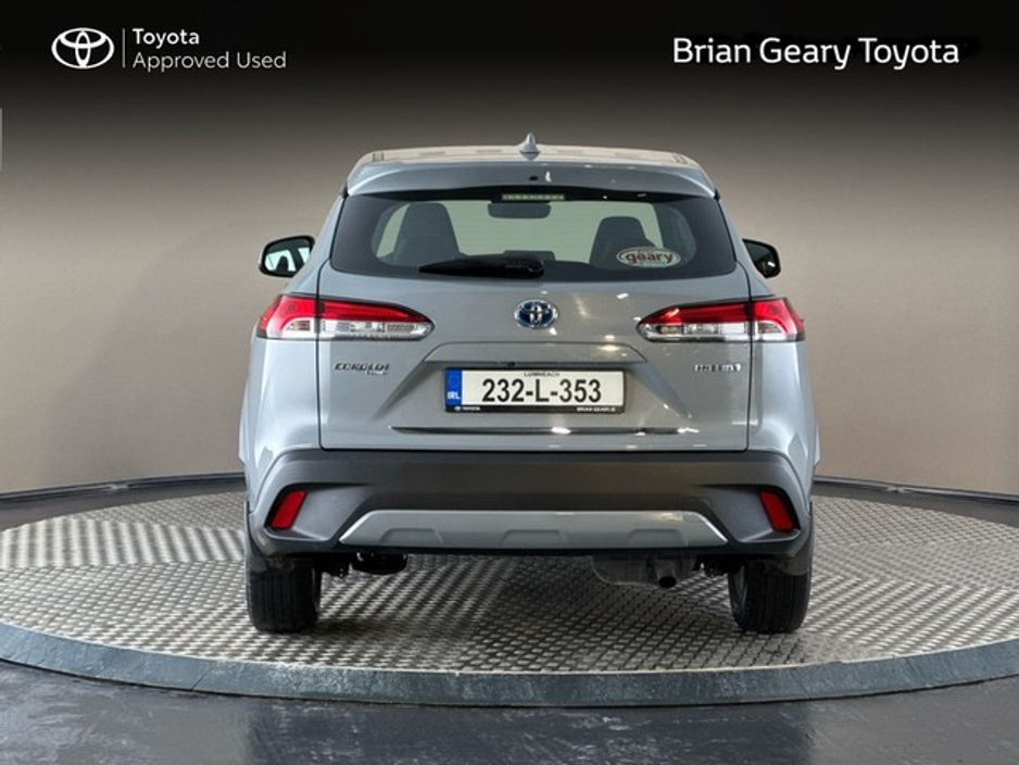 2023 Toyota Corolla Cross LUNA Hybrid €31,950