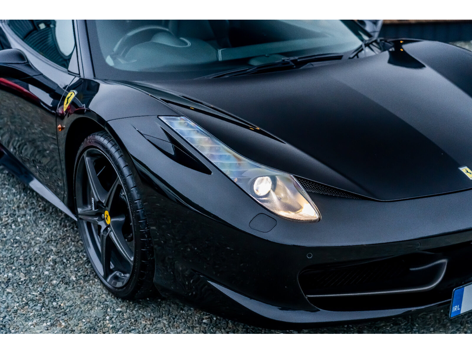 2013 Ferrari 458  €249,950