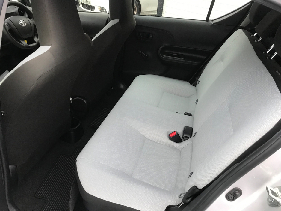 2020 Toyota Aqua AQUA 1.5 HYBRID €13,950