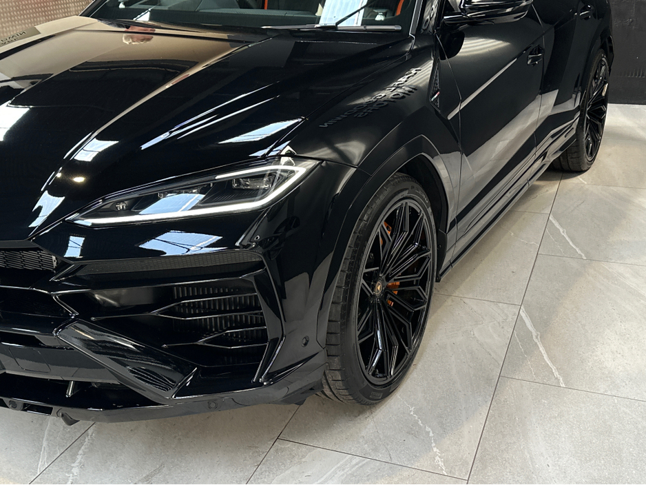 2025 Lamborghini Urus URUS S-E 4X4 V8 TWIN TURBO €359,950