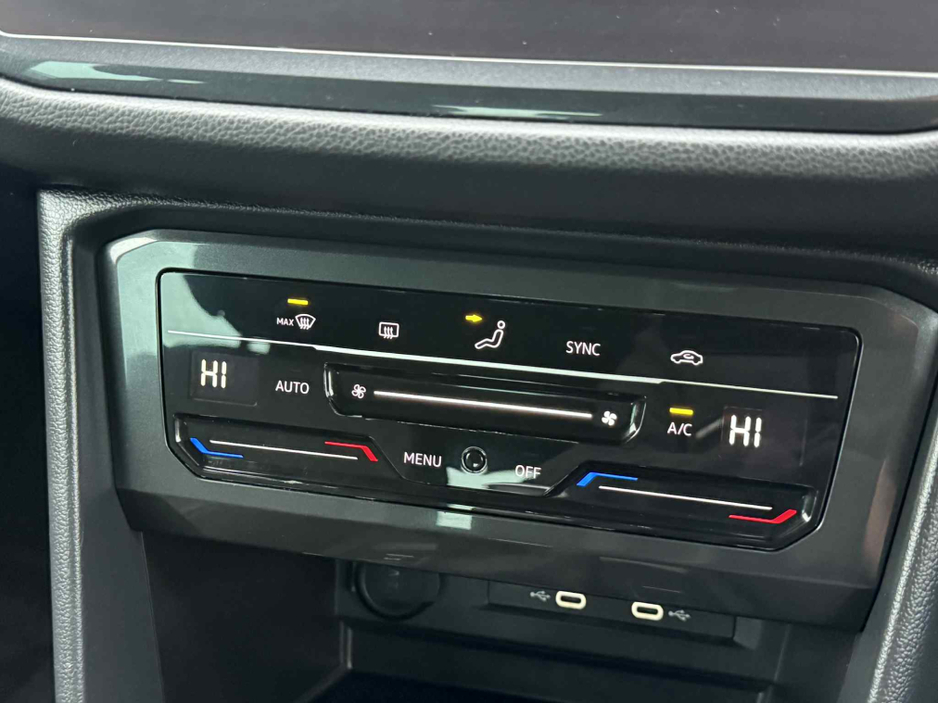 2023 Volkswagen Tiguan LIFE 2.0 TDI MANUAL 6SPEED FWD 122BHP €36,950